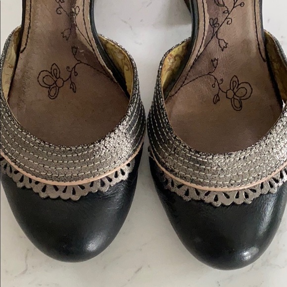 Bobbi Blu black leather heels with ankle straps - Picture 3 of 7